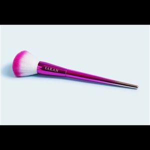 ☀️ F. A.R.A.H large powder brush. With free gift!